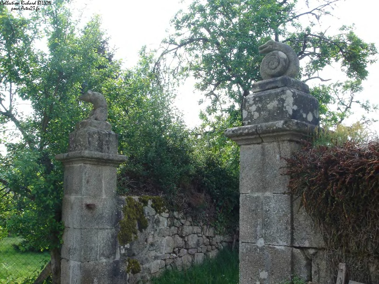 Masgot-Pilier_sculpte.jpg